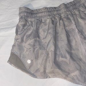 Lululemon Hotty Hot Shorts White with Gray marble pattern, 2 inch, size 8, lined